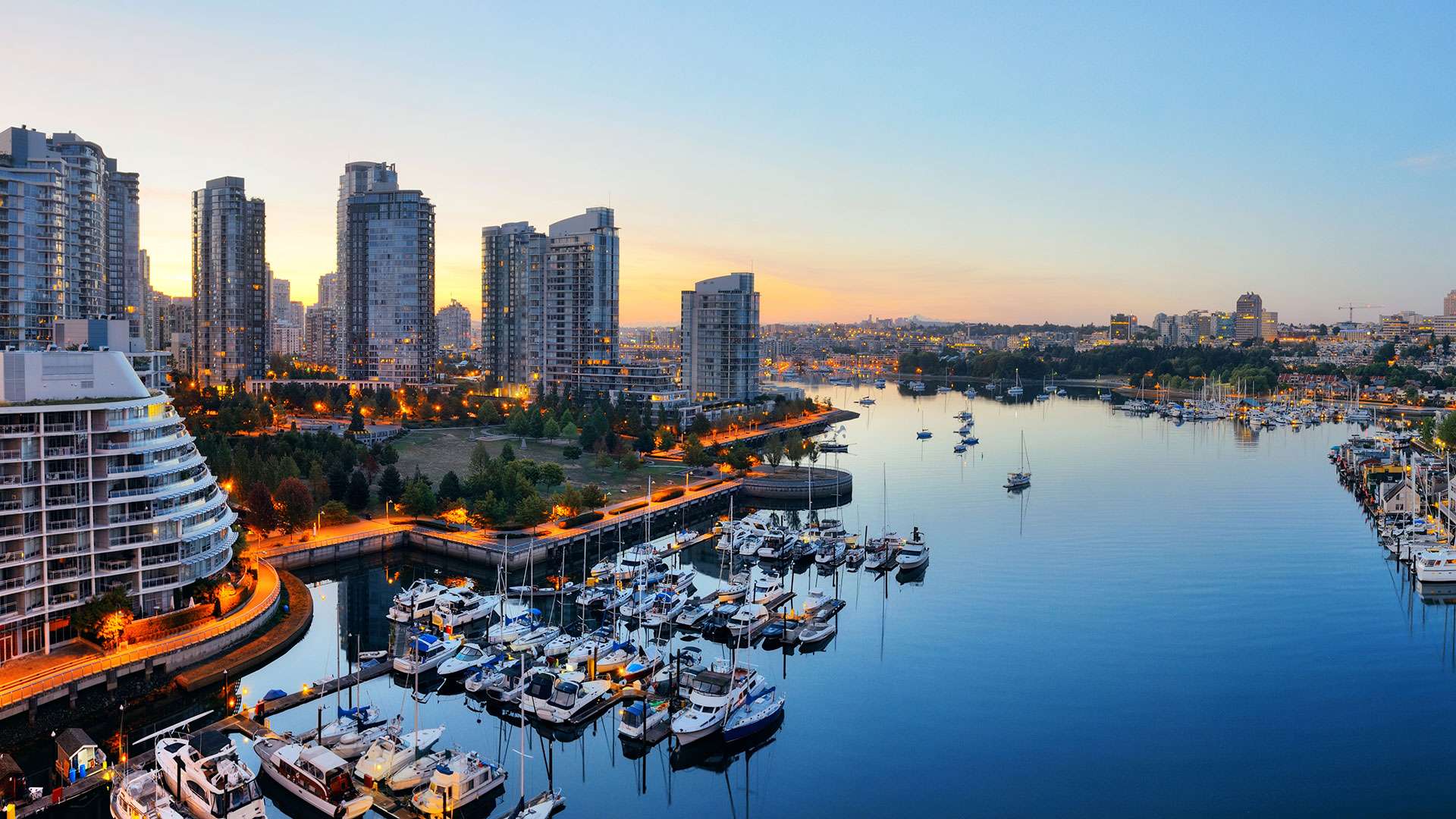 Explore Vancouver: Nature, Culture, and Urban Charm