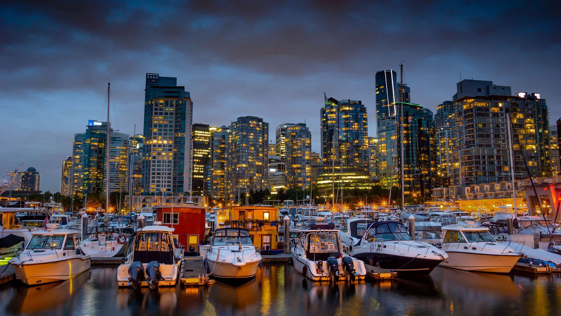 Explore Vancouver: Nature, Culture, and Urban Charm